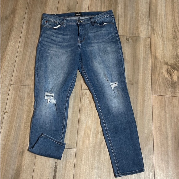 HUDSON Women's Krista Super Skinny Krista Low-Rise Distressed Ankle Jean 32 - Picture 4 of 12